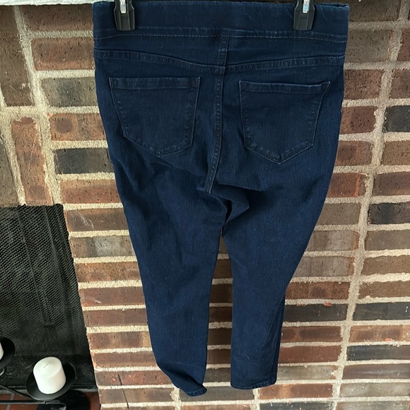 Women’s Old Navy Super Skinny Jeggings, 8 Short - Picture 5 of 6